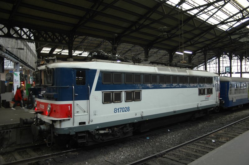 17 028 am 30.09.08 in Paris St. Lazare