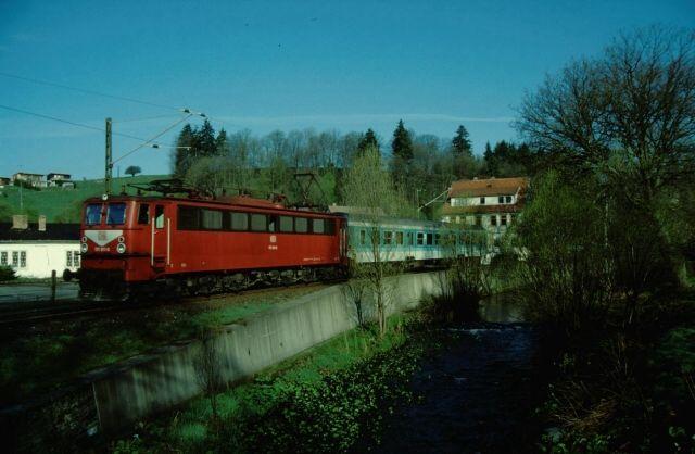171 011 mit dem letzten Personenzug am 29.05.1999 an der Bode in Knigshtte.