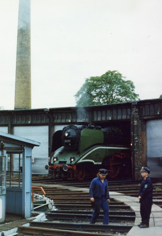 18 201 1996 nach der Ankunft vom Tag der Sachsen aus Torgau in Halle P. 