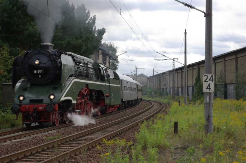 18 201 hier in  Dbeln , unterwegs nach Dresden, am 01.09.07 geht es dann nach Meiningen . 