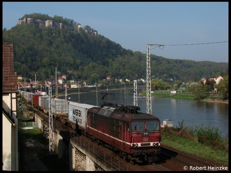 180 016-8 um 9:57 Uhr mit einem Gz in Richtung Decin am 15.04.2009 in Knigstein
