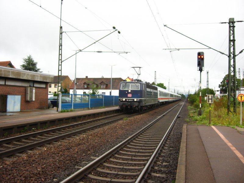 181 201-5 zieht einen EC durch den Blankenlocher Bf 9.8.07