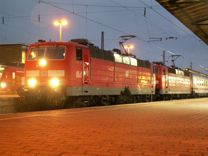 181 207 + 181 222 mit IC 2159 am 07.11.07 in Homburg(Saar).