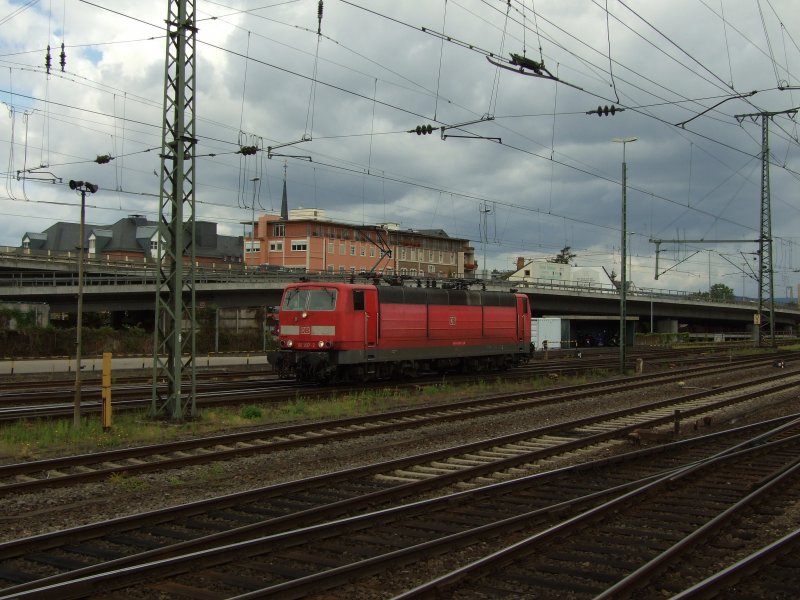 181 207-2 fhrt zur Pause,nachdem sie den IC335 aus Luxembourg nach Koblenz gebracht hat.5.9.09