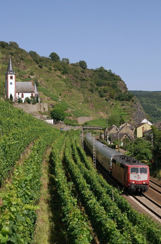 181 213 mit IC 434 in Hatzenport (16.07.2007)