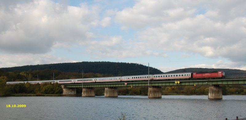 18.10.2009 IC337 Norddeich auf der Moselbrcke Konz.