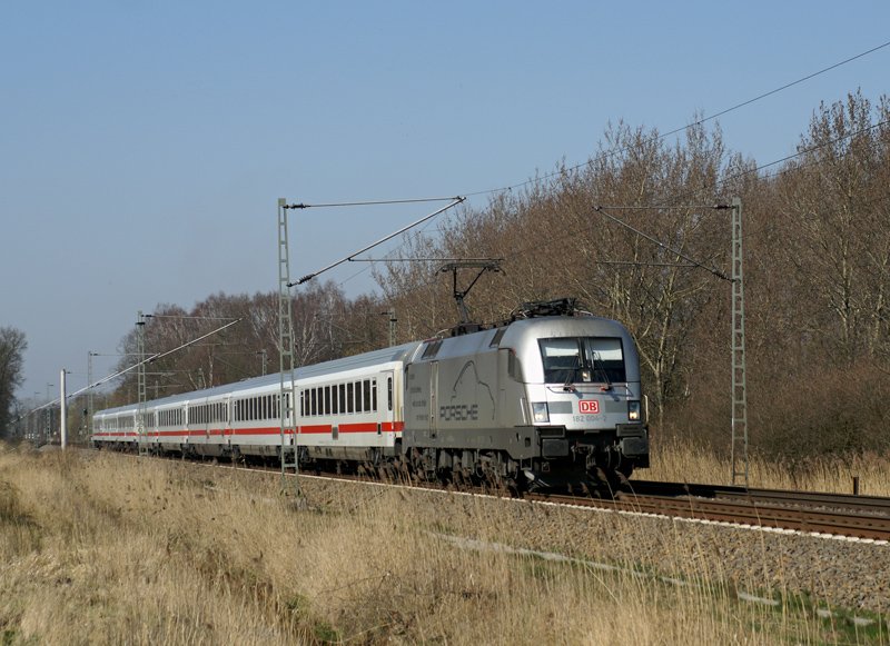 182 004-2 mit IC 1807 nach Kln Hbf am 3.04.2009 in Tornesch.