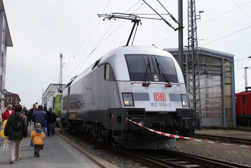 182 004-2 Seelze am 09.05.2009