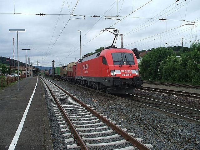 182 005-9 am 02.06.2007 durch Kreiensen.