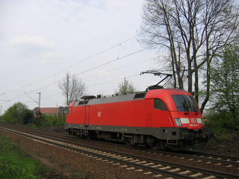 182 014-1 DB als Lz am 26.04.2008 in Limmer