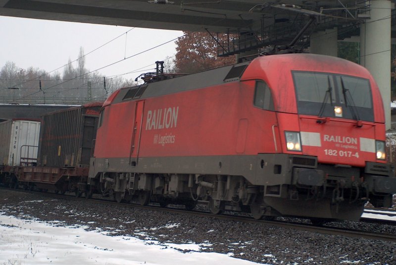 182 017-4 mit einem Gz bei Fulda Richtung Norden am17.01.09