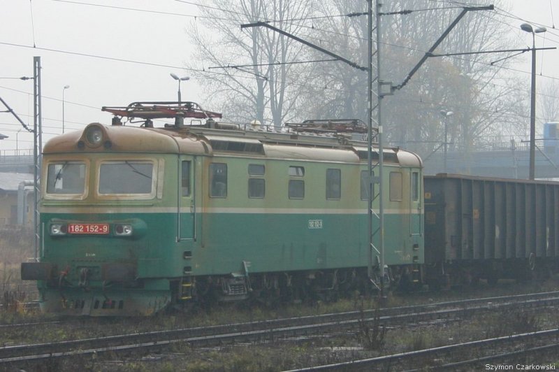 182 152-9 CTL Rail, Czechowice-Dziedzice am 07.12.2006