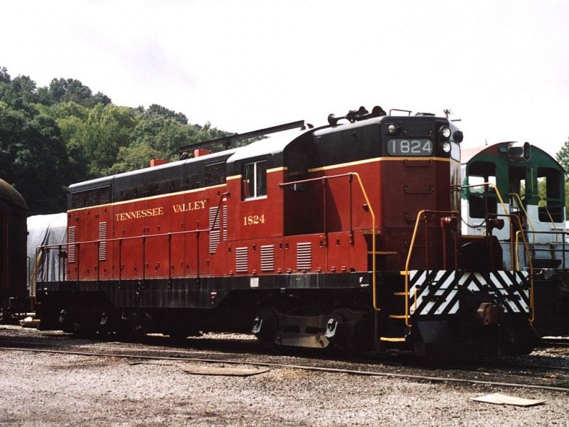 1824 (ex-US Army) auf Tennessee Valley Railroad Museum in East Chattanooga am 30-8-2003. Bild un scan: Date Jan de Vries.