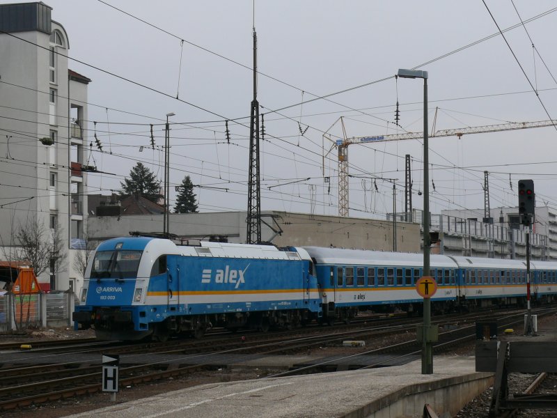183 003 mit ALEX aus Mnchen Hbf bei der Einfahrt in Regensburg Hbf, 14.03.2009 (Bahnbilder-Treffen)