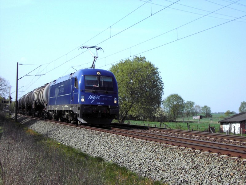 183 500 der MgW bei Vhrum am 16.04.2009 Richtung Braunschweig unterwegs