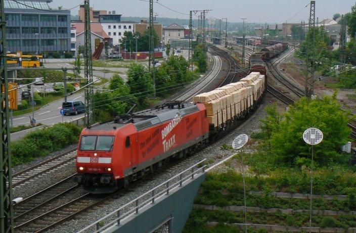 185 001 fuhr am 21.5.2008 mit einem Gterzug von Aalen Richtung Stuttgart.