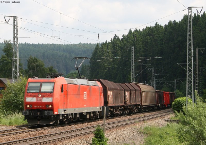 185 019-7 mit dem FZT 55834 am km 69,0 11.6.08