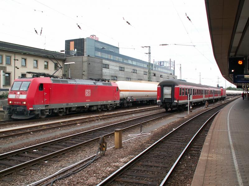 185 027 mit GZ am 20.7.05 in Saarbrcken.