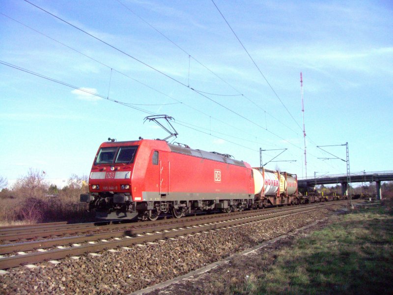 185 046 unterwegs in Richtung Wiesbaden / Rdesheim (Rhein). (Aufnahmeort: Mainz-Kastel, Mrz 2009)