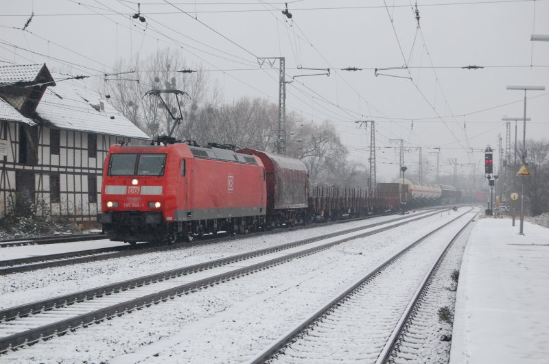 185 060-1 mit gem.GZ am 29.11.2008 durch Kreiensen -> Salzderhelden