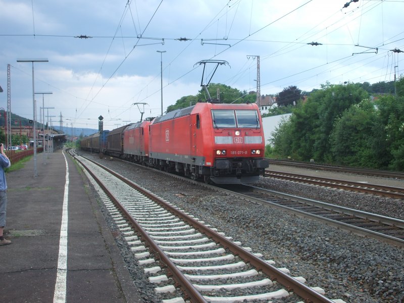 185 071 + 185 196 mit gem.GZ am 7.6.2008 durch Kreiensen -> Freden