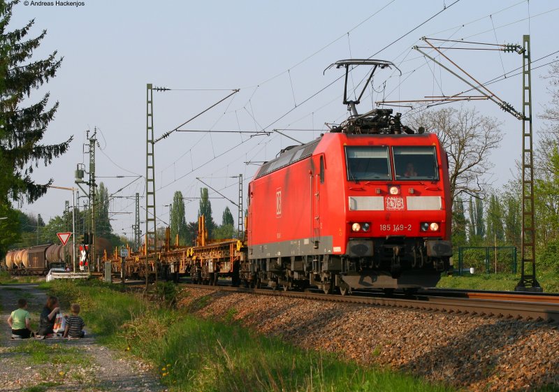 185 149-2 mit einem Mischer -> Sden am Abzweig Brunnstck 15.4.09