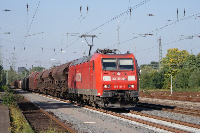 185 159-1 mit gemischtem Gterzug in Solingen Hbf am 27.09.2008