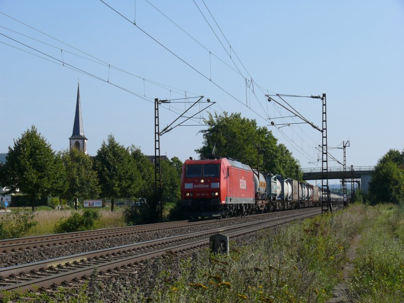 185 160-9 mit Containerzug bei Thngersheim, 19.08.2009