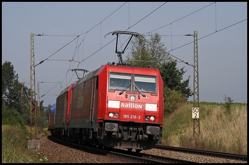 185 219 (9180 6185 219-3 D-DB) und 185 243 (9180 6185 243-3 D-DB) konnten unweit von Osterm�nchen erfolgreich auf den Chip gebannt werden. (01.08.2009) 

