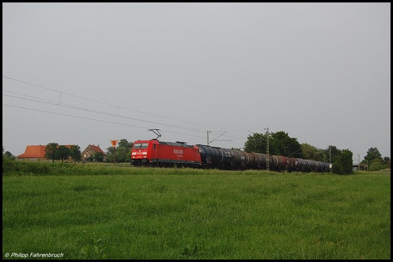 185 258 befrdert am Abend des 28.05.08 einen Kesselwagen-Ganzzug ber die Remsbahn (KBS 786) in Richtung Stuttgart, aufgenommen bei Mgglingen.