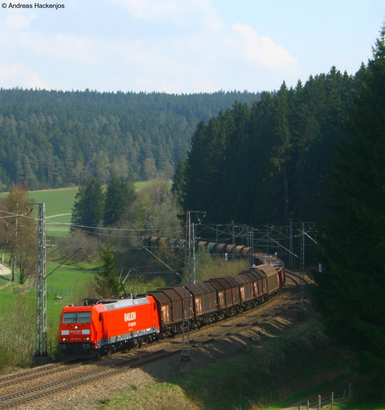 185 291-4 mit dem FZT 55834 (Villingen-Offenburg Gbf) am km 69,1 22.4.09