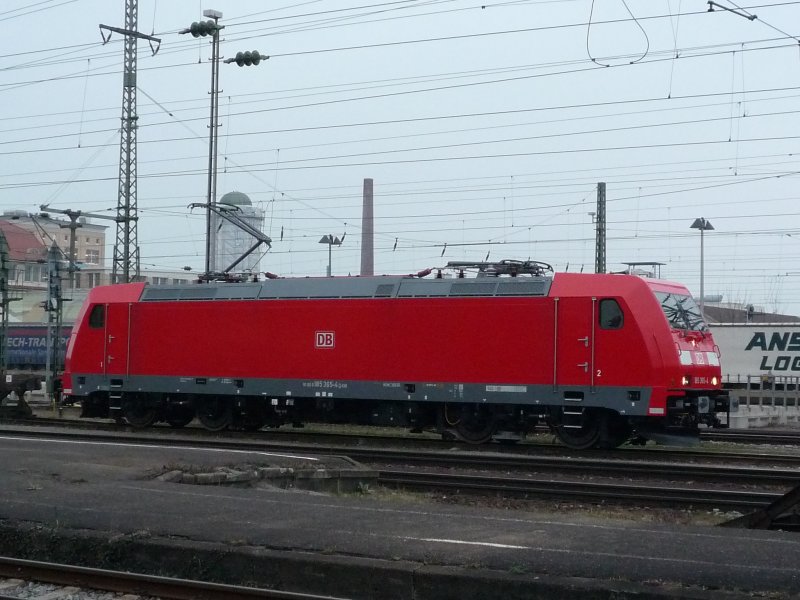 185 365-4 steht in Singen am Hohentwiel. 01.04.09