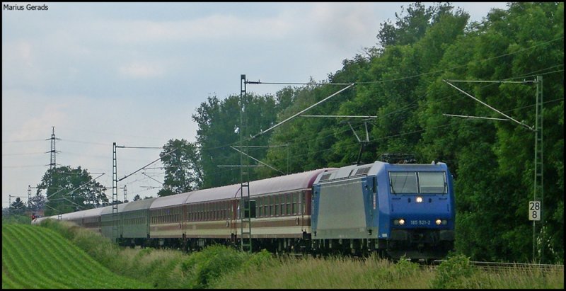 185 521 mit dem DLr 93724 (Aachen West-Mnster(+110)) an Km 28.8 31.5.2009