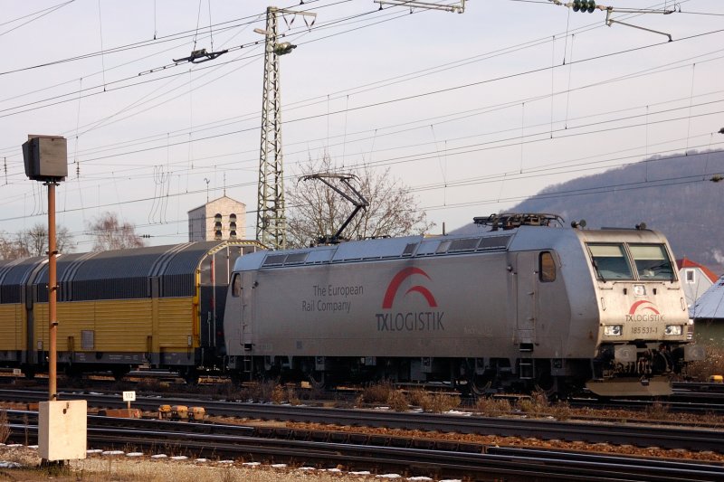 185 531-1  TXLogistik  zieht einen ARS-Altmann - Ganzzug durch Treuchtlingen Richtung Ingolstadt. (28.11.2008).