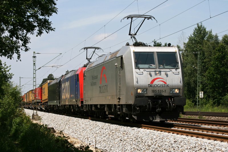 185 531, eine SBB Cargo 482 und eine MRCE 185 mit DGS 43101 am 05.06.2009 in Haar (bei M�nchen).