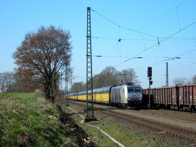 185 539 mit einem Winner-Zug bei Hagen(Hannover)
