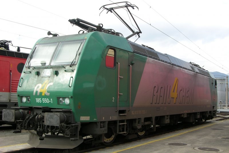 185-550 von RAIL4CHEM am 21.02.2008 in Knittelfeld.