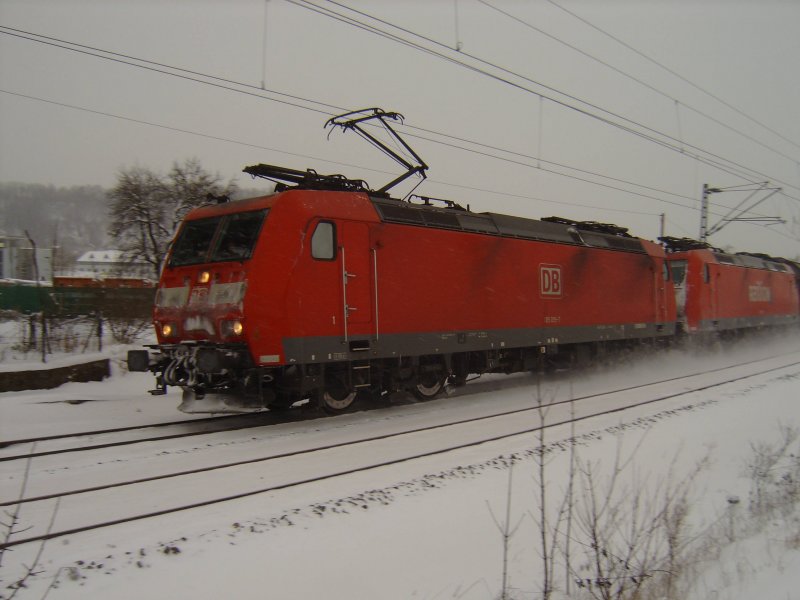185er nahe Herrenberg mit einem Gterzug aus der Schweiz(24.01.2007)
