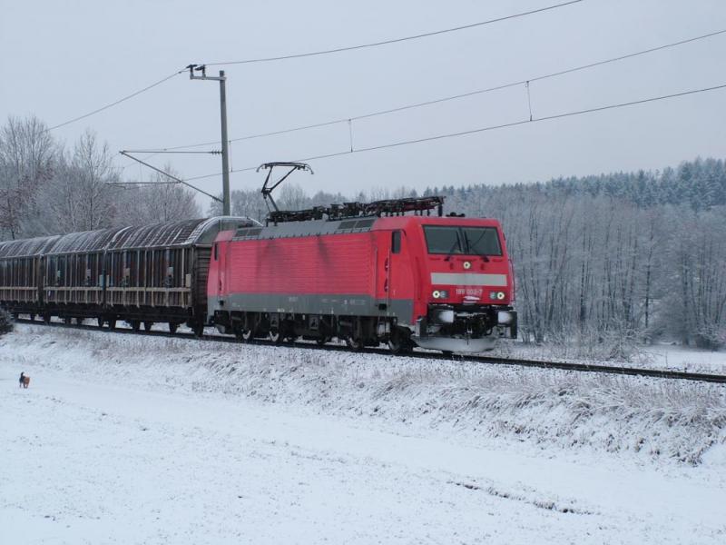 189 003-7 mit FR 52909 bei Zell am 04.03.2006.