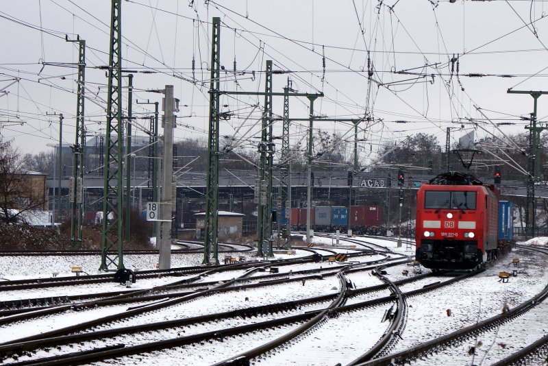 189 011-0 Fahrt in Richtung DF von DH kommend