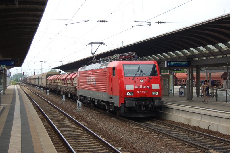 189 058 im Bhf Lichtenfels Richtung Saalfeld Kbs 840 02.06.07