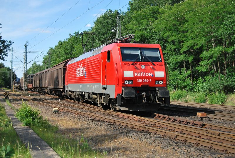 189 060 mit �bergabezug am 17.6.2009 in Eystrup