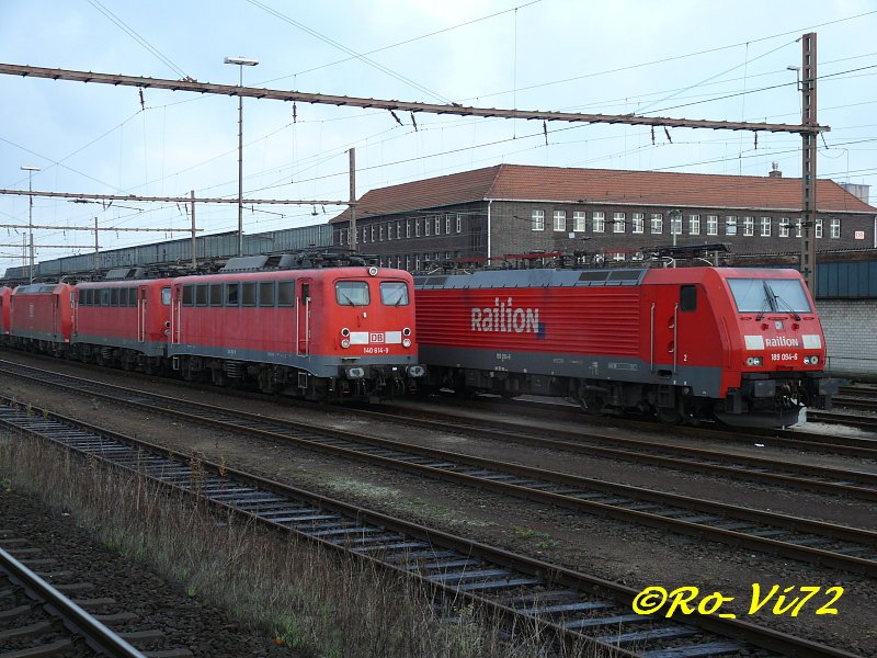 189 094-6, 140 614-3 und andere Loks kalt in Wanne-Eickel. 21.10.2007.