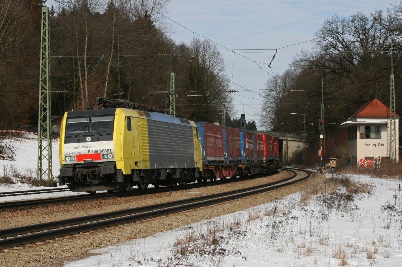 189 908 mit dem Winner KLV Zug am 28.02.2009 in Aling.