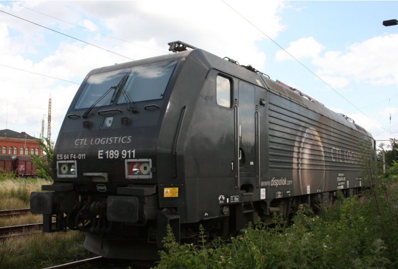 189 911-1  Zabrze  am 27.06.2008 im DB Bahnhof Guben. CTL scheint fr Fahrzeugwsche auch kein Geld zuhaben.