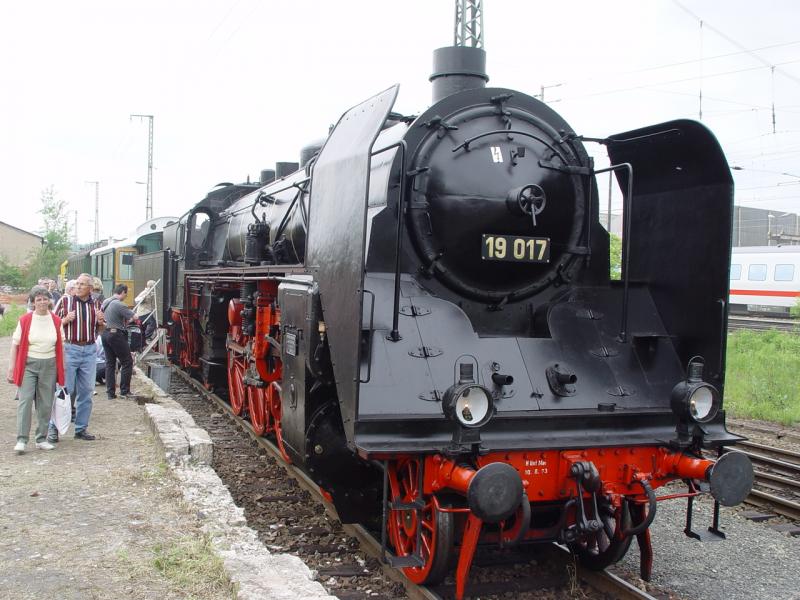 19 017 beim Dampflokfest in Dresden