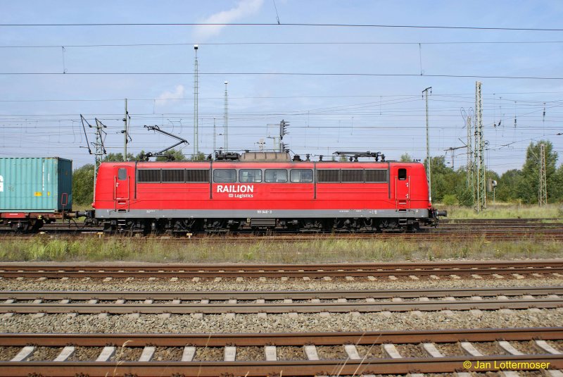 19.09.2007. Br 151 040-3 beim Durchfahren Gterbahnhof Lehrte.