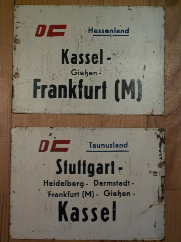 2 Zuglaufschilder von D-City Zgen, die von 1973-1977 verkehrten.