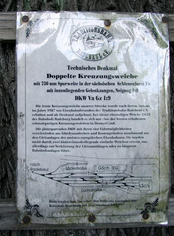 20.05.2004, Traditionsbahn Radebeul, Aushang zum Technischen Denkmal Schmalspur-DKW