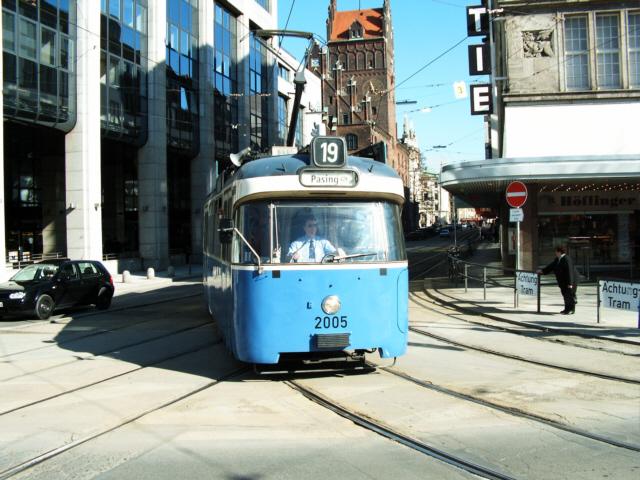 2005/3004 ist am 18.03.05 auf der 19er unterwegs.